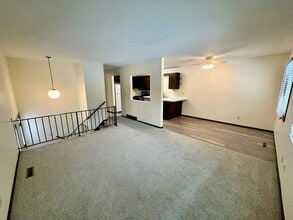 1171 Timbershore Ln in Eagan, MN - Building Photo - Building Photo