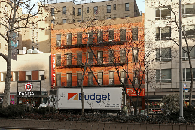 2850 Broadway in New York, NY - Foto de edificio - Building Photo