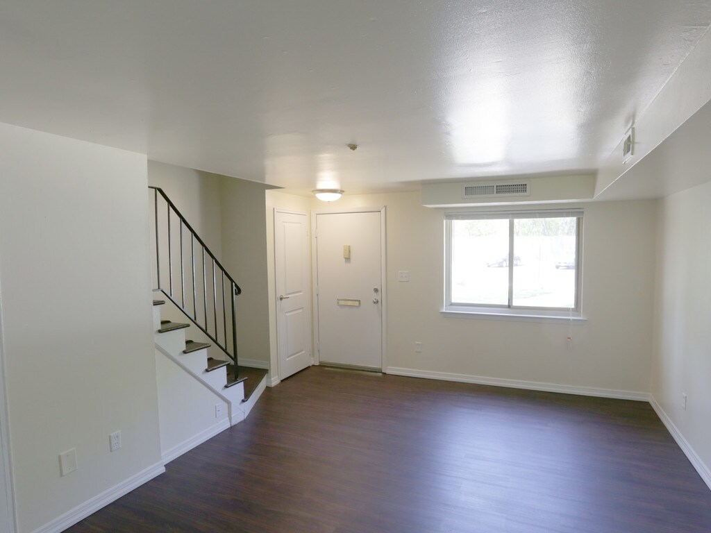 Oakview Apartments Coram, NY Apartments