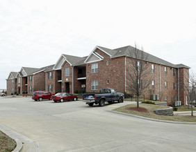 Heatherwood Apartments in Springfield, MO - Building Photo - Building Photo