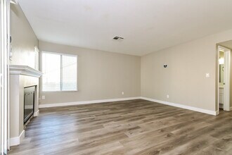 1324 Walstone Rd in North Las Vegas, NV - Building Photo - Building Photo