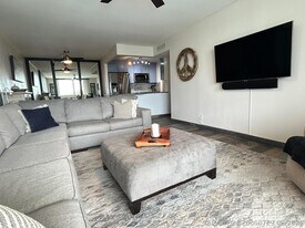 1009 N Ocean Blvd in Pompano Beach, FL - Building Photo