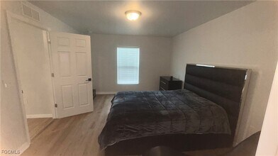 313 Shadow Lakes Dr in Lehigh Acres, FL - Building Photo - Building Photo