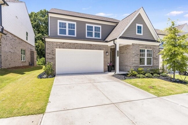 property at 2595 Whistler Wy NE