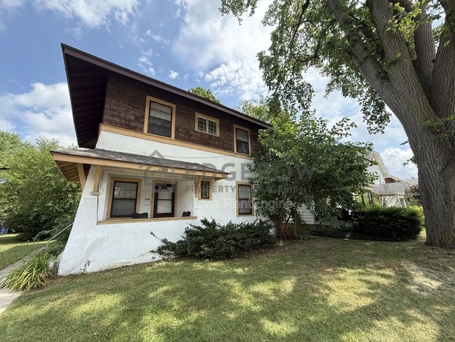 property at 1139 Walker Ave NW