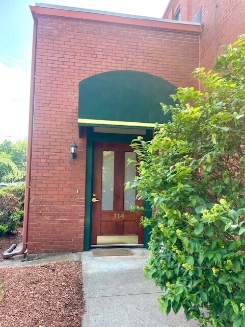 54 Green St in Leominster, MA - Building Photo - Building Photo