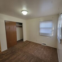 728 Saint Charles St, Unit 2 in Rapid City, SD - Building Photo - Building Photo