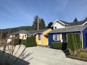 Coastal Cottages in Wheeler, OR - Building Photo - Building Photo