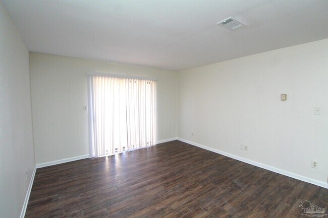 5207 Charbar Dr in Pensacola, FL - Building Photo - Building Photo