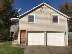 861 Brackenridge Ave, Unit Rear in Brackenridge, PA - Building Photo - Building Photo