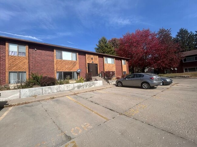 68 Oberlin St in Iowa City, IA - Building Photo - Building Photo