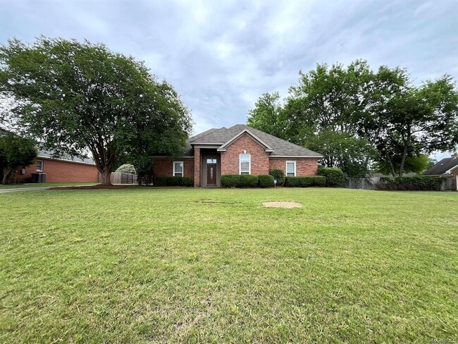 property at 8839 Sturbridge Dr