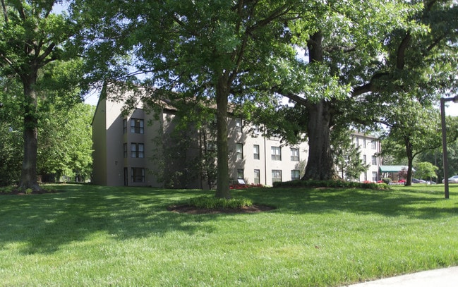 Green Ridge House in Greenbelt, MD - Foto de edificio - Building Photo