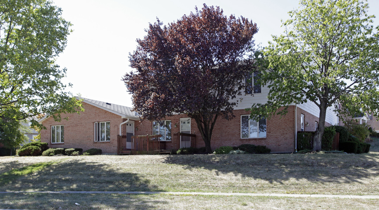 3 Pepperwood Ct in Hamilton, OH - Building Photo