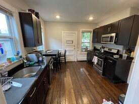 10 Oswald St in Boston, MA - Building Photo