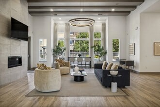 Acadia at Cornerstar Apartments in Aurora, CO - Foto de edificio - Building Photo