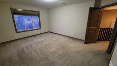 42 Pantego Link NW in Calgary, AB - Building Photo - Building Photo
