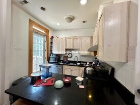 23 Highland Park Ave, Unit 2 in Boston, MA - Building Photo