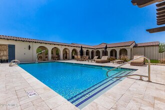 1500 E Wahalla Ln in Phoenix, AZ - Building Photo - Building Photo