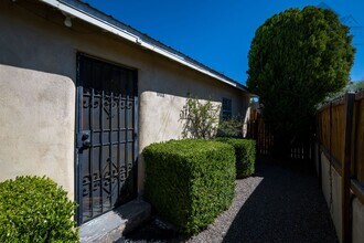 911 Don Juan St in Santa Fe, NM - Building Photo - Building Photo