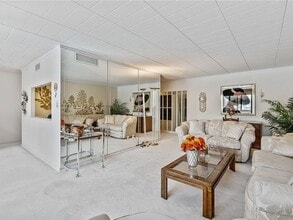 900 Washington Rd, Unit 11 in Pittsburgh, PA - Building Photo - Building Photo
