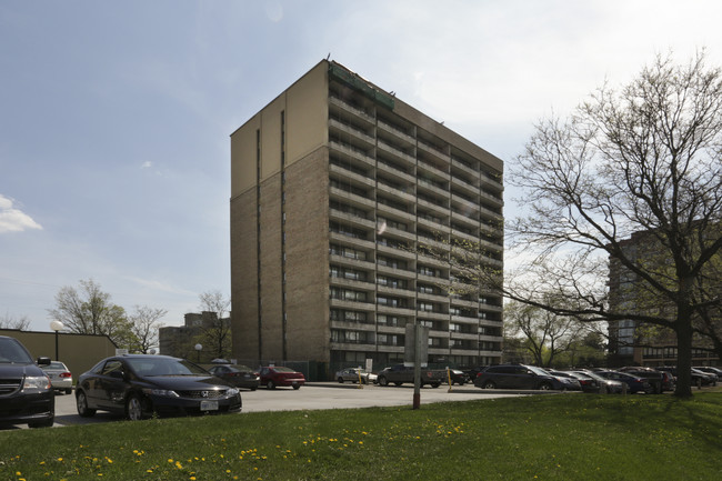 Rideau View Apartments