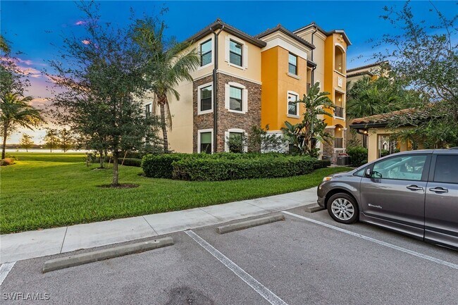 17921 Bonita National Blvd in Bonita Springs, FL - Foto de edificio - Building Photo