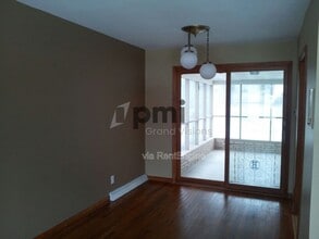 2317 W Ramsey Dr in Decatur, IL - Building Photo - Building Photo