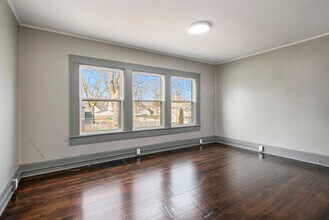 613 Ridge St, Unit Apt B in La Porte, IN - Building Photo - Building Photo