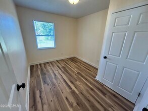 606 Florida Ave in Lynn Haven, FL - Building Photo - Building Photo