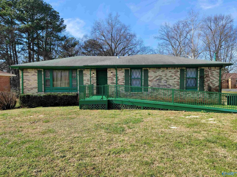 3313 Clifford Rd NW in Huntsville, AL - Building Photo