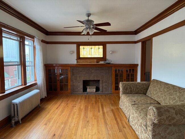 3925 W Wellington Ave, Unit 2 South