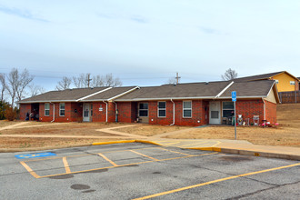 Chickasha Senior in Chickasha, OK - Building Photo - Building Photo