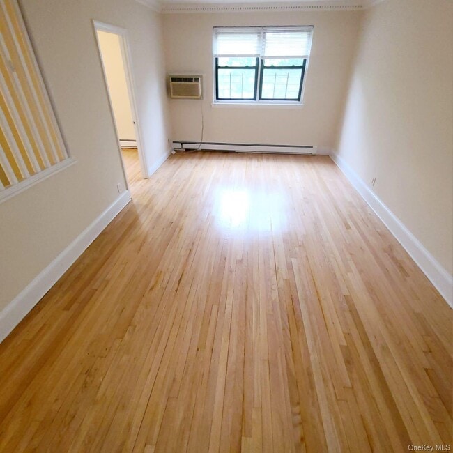 72-38 Yellowstone Blvd in Queens, NY - Building Photo - Building Photo