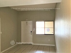 8910 SW 220th Ln in Cutler Bay, FL - Building Photo - Building Photo