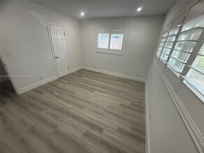 1115 SW 12th Ct in Fort Lauderdale, FL - Building Photo - Building Photo