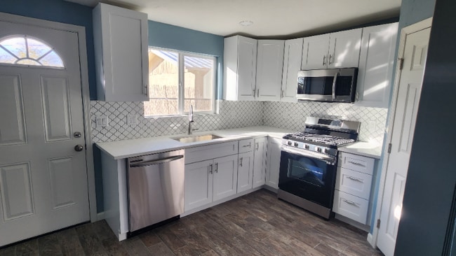 property at 3438 E Monte Vista Dr