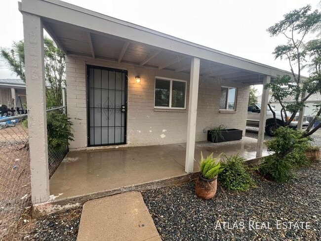 property at 2722 S Coconino Vista