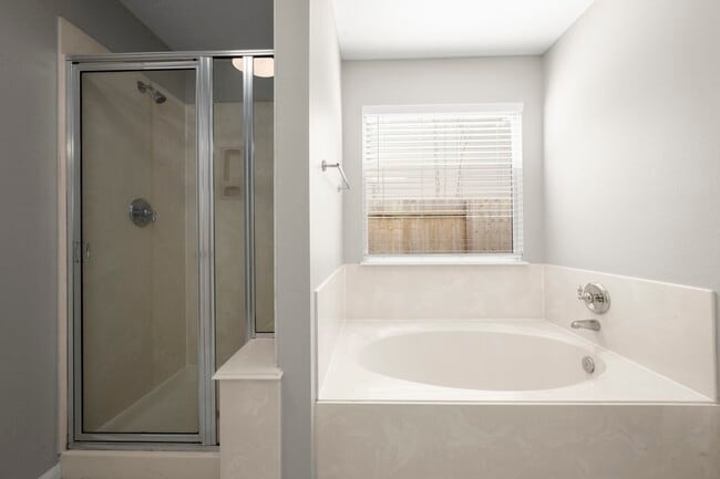 property at 7 Delta Mill Ct