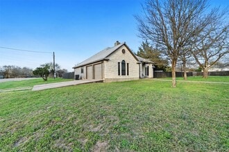 104 Kalalea Ln in Bastrop, TX - Building Photo - Building Photo