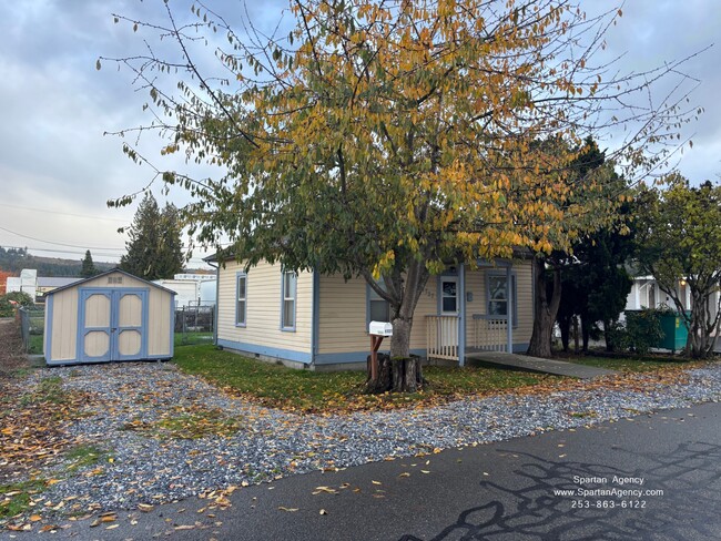 1727 Pease Ave in Sumner, WA - Building Photo - Building Photo