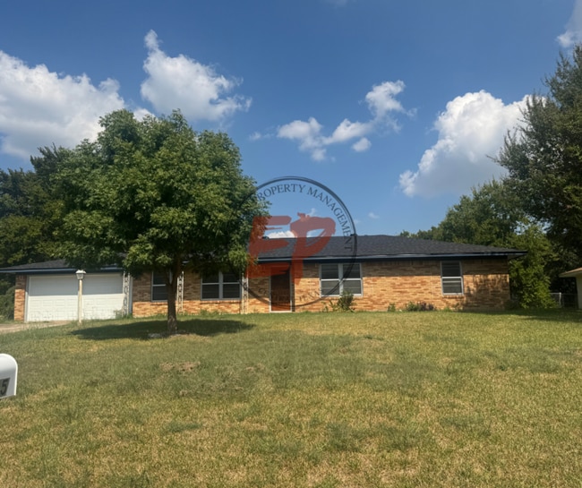 property at 605 Catalina Dr