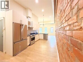 185 King St E in Hamilton, ON - Building Photo - Building Photo