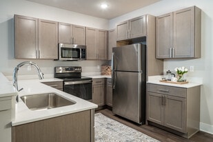 Barrington Square Luxury Apartments