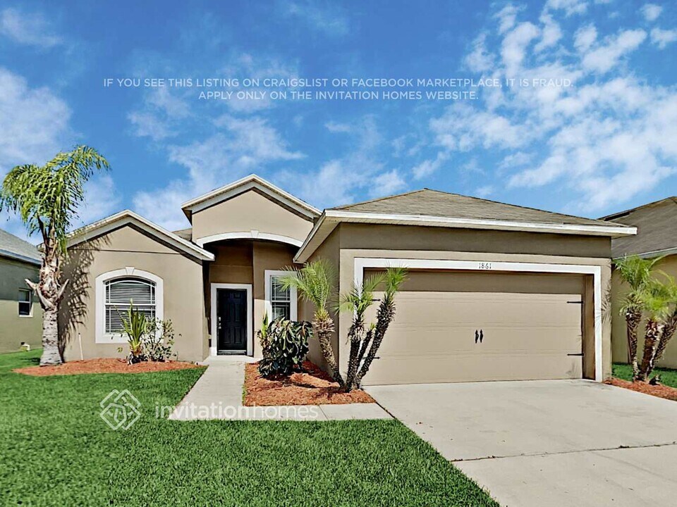 1861 Centennial Ave in St. Cloud, FL - Foto de edificio