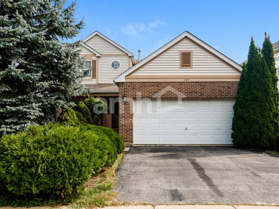 191 Centennial Dr in Hainesville, IL - Building Photo