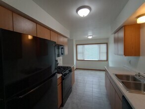 2002 Mac Arthur Rd in Waukesha, WI - Building Photo - Building Photo