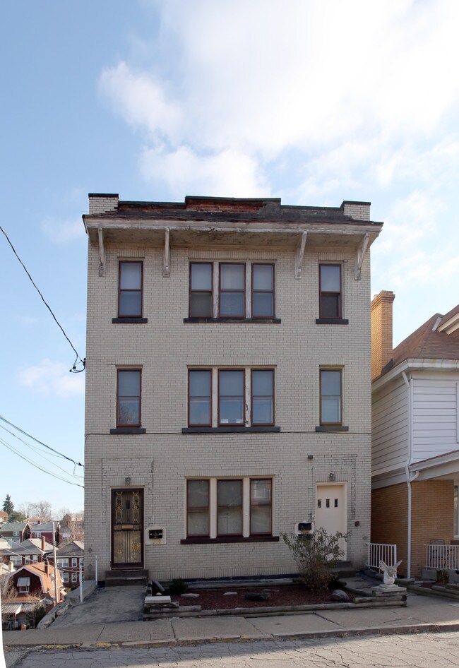 1260 Illinois Ave in Pittsburgh, PA - Building Photo - Building Photo