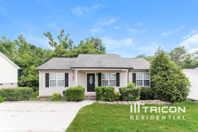 property at 639 Loch Lomond Cir