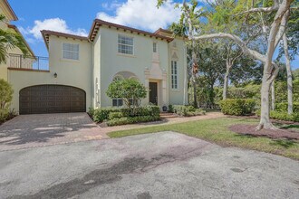 138 Via Palma Ln in Boca Raton, FL - Building Photo - Building Photo